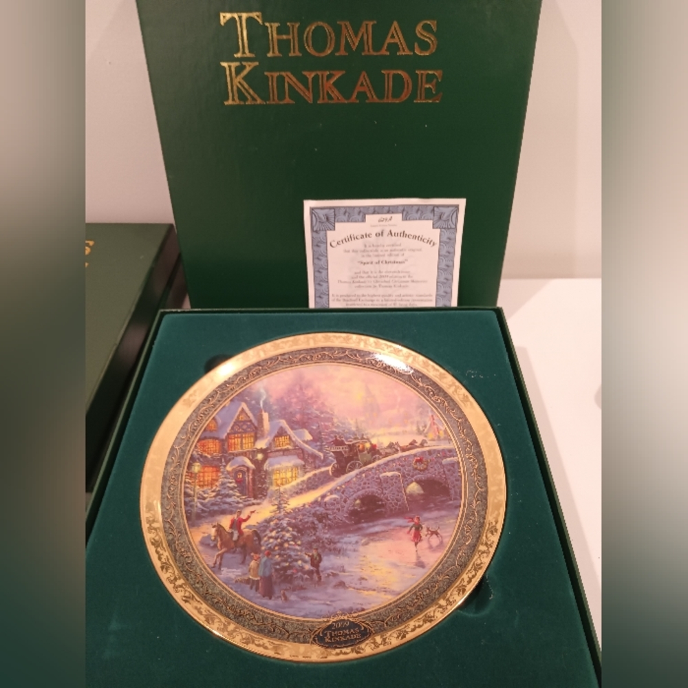 Thomas kinkade 2009 "Spirit of christmas" collectors plate